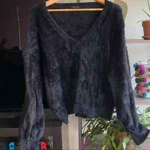 V neck fuzzy sweater